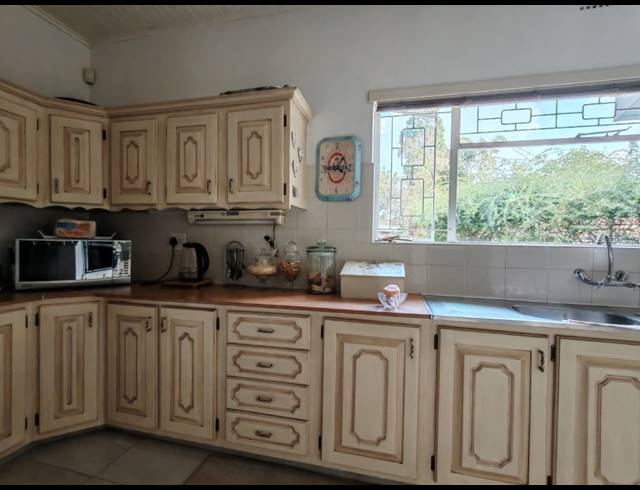 4 BEDROOM HOUSE FOR SALE IN THREE RIVERS EAST